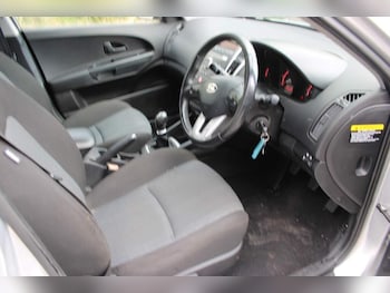 Used Kia Ceed 2010 for sale - 78868173: Photo
