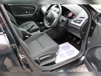 Used Renault Megane 2014 for sale - 78868165: Photo
