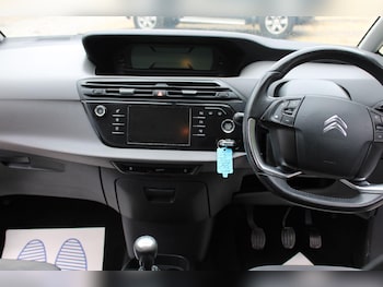 Used Citroen Grand C4 Picasso 2015 for sale - 79279872: Photo