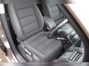 Used Volkswagen Touran 2012 for sale - 78868140: Photo