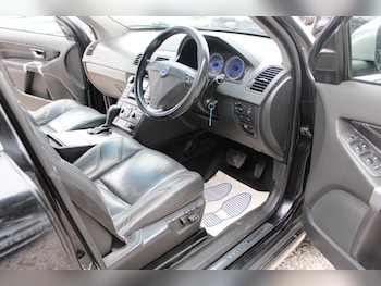 Used Volvo XC90 2012 for sale - 79540636: Photo