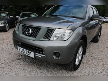 Used Nissan Navara 2015 for sale - 79533185: Photo