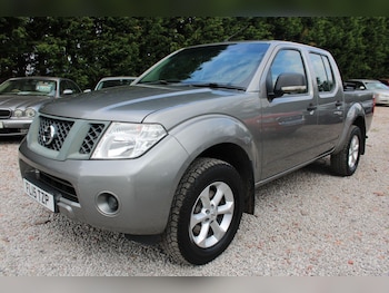Used Nissan Navara 2015 for sale - 79533185: Photo