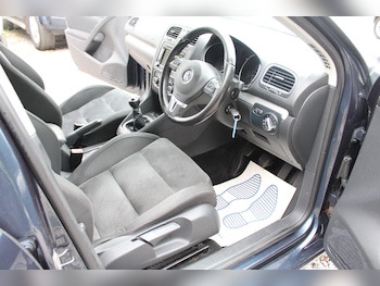 Used Volkswagen Golf 2009 for sale - 79565083: Photo