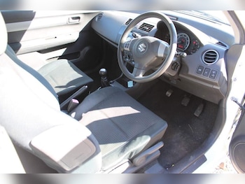 Used Suzuki Swift 2007 for sale - 78946046: Photo