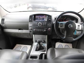 Used Nissan Navara 2015 for sale - 79669929: Photo