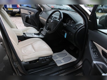 Used Volvo XC90 2011 for sale - 79316983: Photo