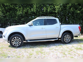 Used Nissan Navara 2017 for sale - 78868121: Photo