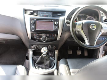 Used Nissan Navara 2018 for sale - 79532464: Photo