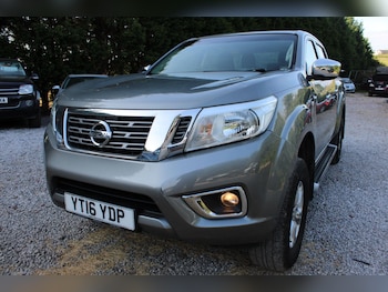 Used Nissan Navara 2016 for sale - 79317346: Photo