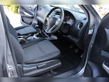 Used Nissan Navara 2016 for sale - 79317346: Photo