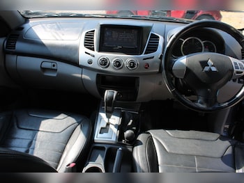 Used Mitsubishi L200 2010 for sale - 79168504: Photo
