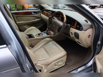 Used Jaguar XJ 2006 for sale - 79146004: Photo