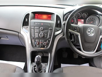 Used Vauxhall Astra 2013 for sale - 78946569: Photo