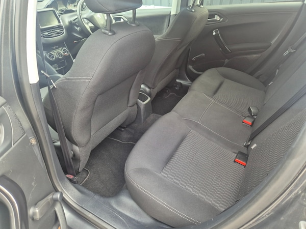 Used Peugeot 208 2014 for sale - 76129265: Photo 19
