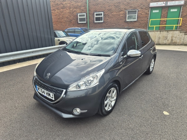 Used Peugeot 208 2014 for sale - 76129265: Photo 4