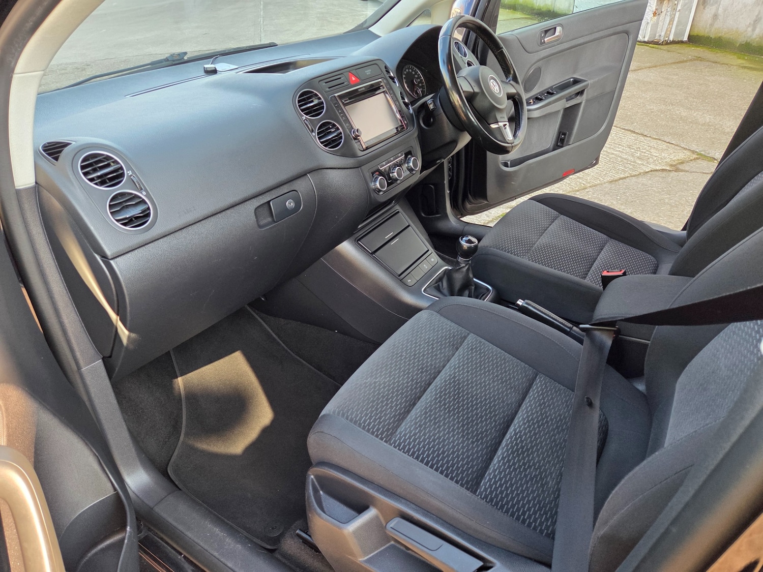 Used Volkswagen Golf Plus 2011 for sale - 77826072: Photo 19