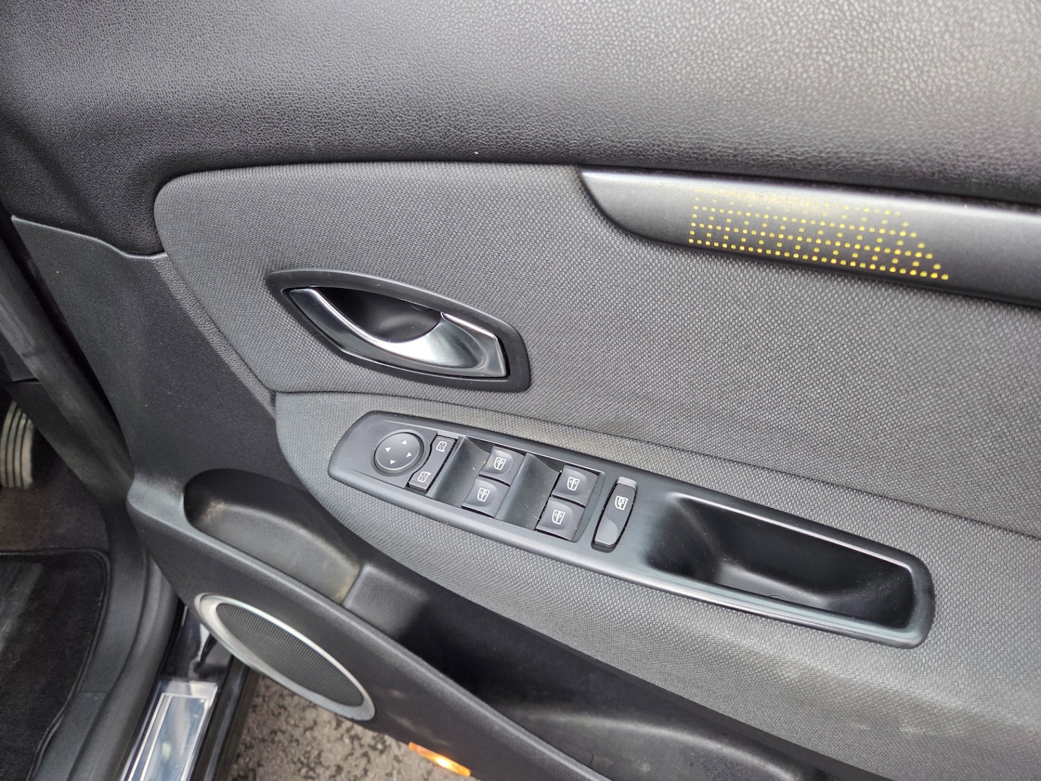 Used Renault Grand Scenic 2010 for sale - 77661890: Photo 18