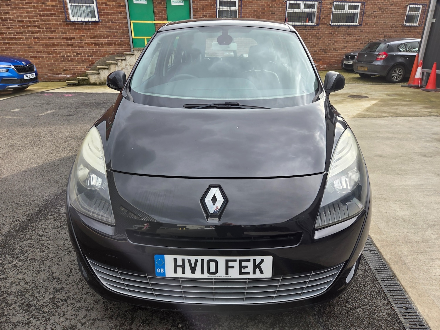 Used Renault Grand Scenic 2010 for sale - 77661890: Photo 3