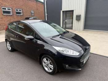 2015 (64) - 1.25 82 Zetec 3dr