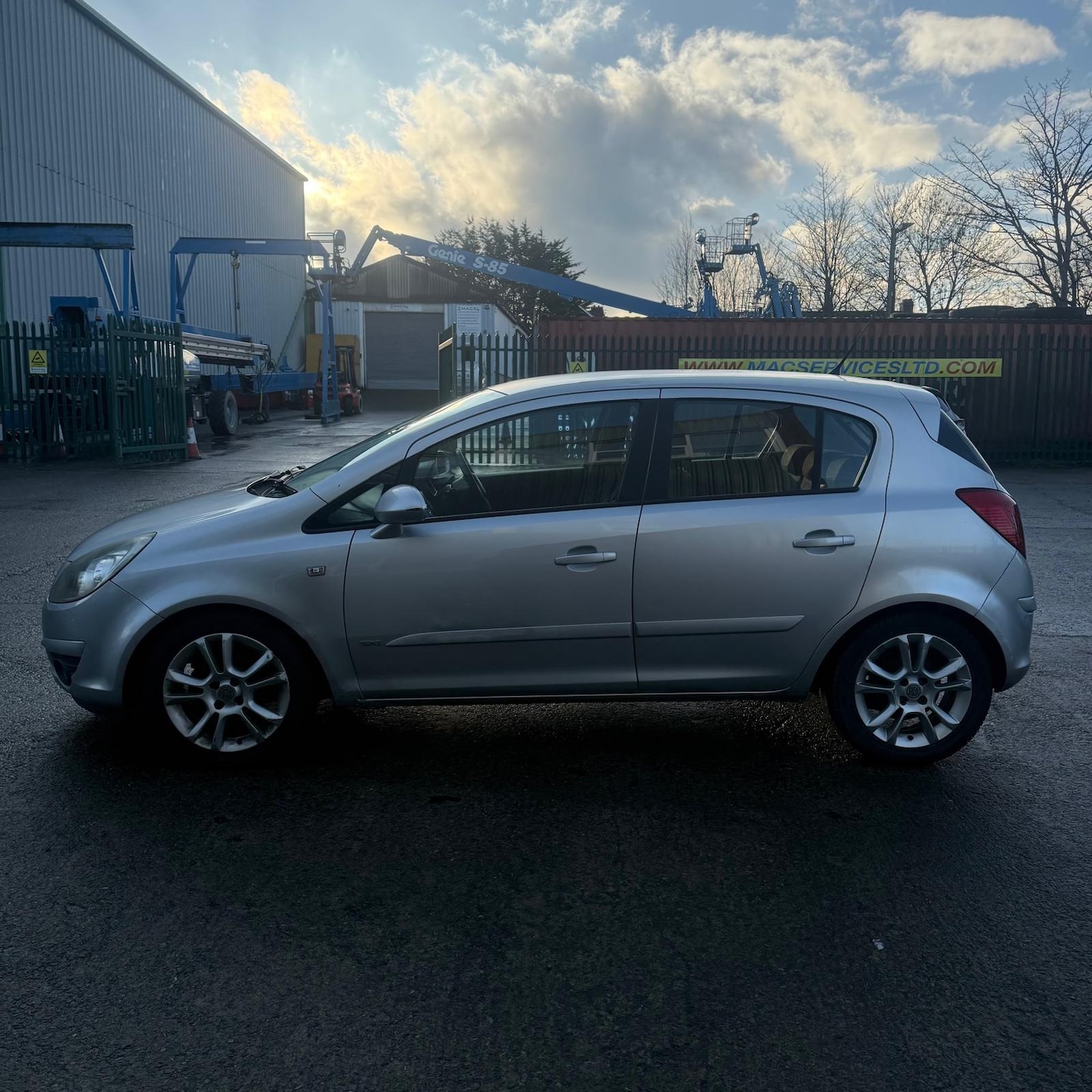 Used Vauxhall Corsa 2007 for sale - 77366844: Photo 4