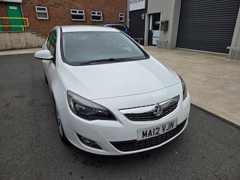 Used Vauxhall Astra 2012 for sale - 79025253: Photo