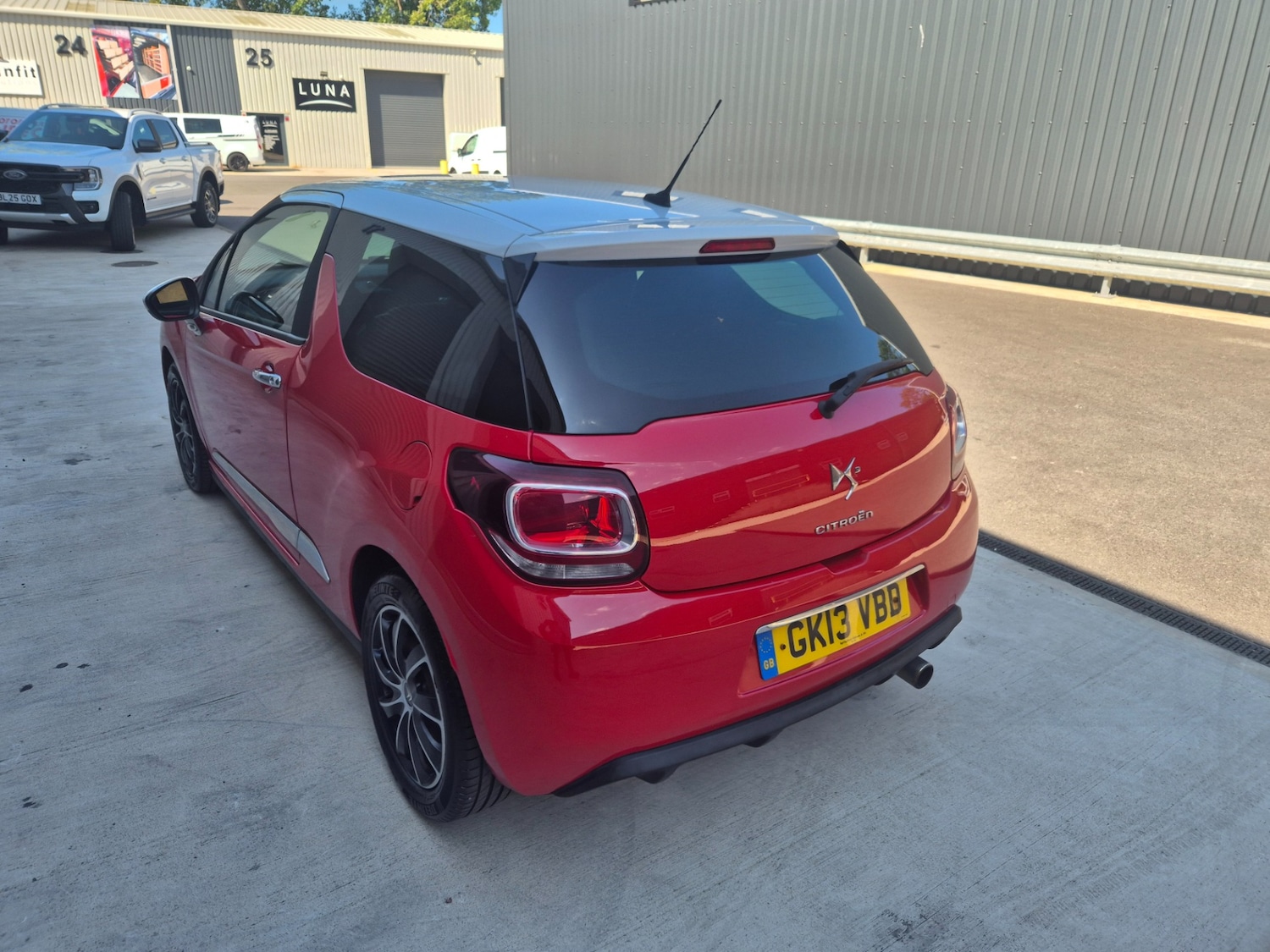 Used Citroen DS3 2013 for sale - 76129506: Photo 11