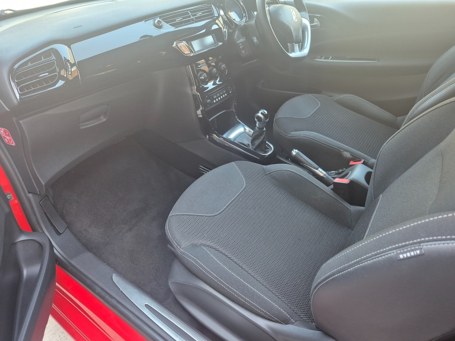 Used Citroen DS3 2013 for sale - 76129506: Photo 27