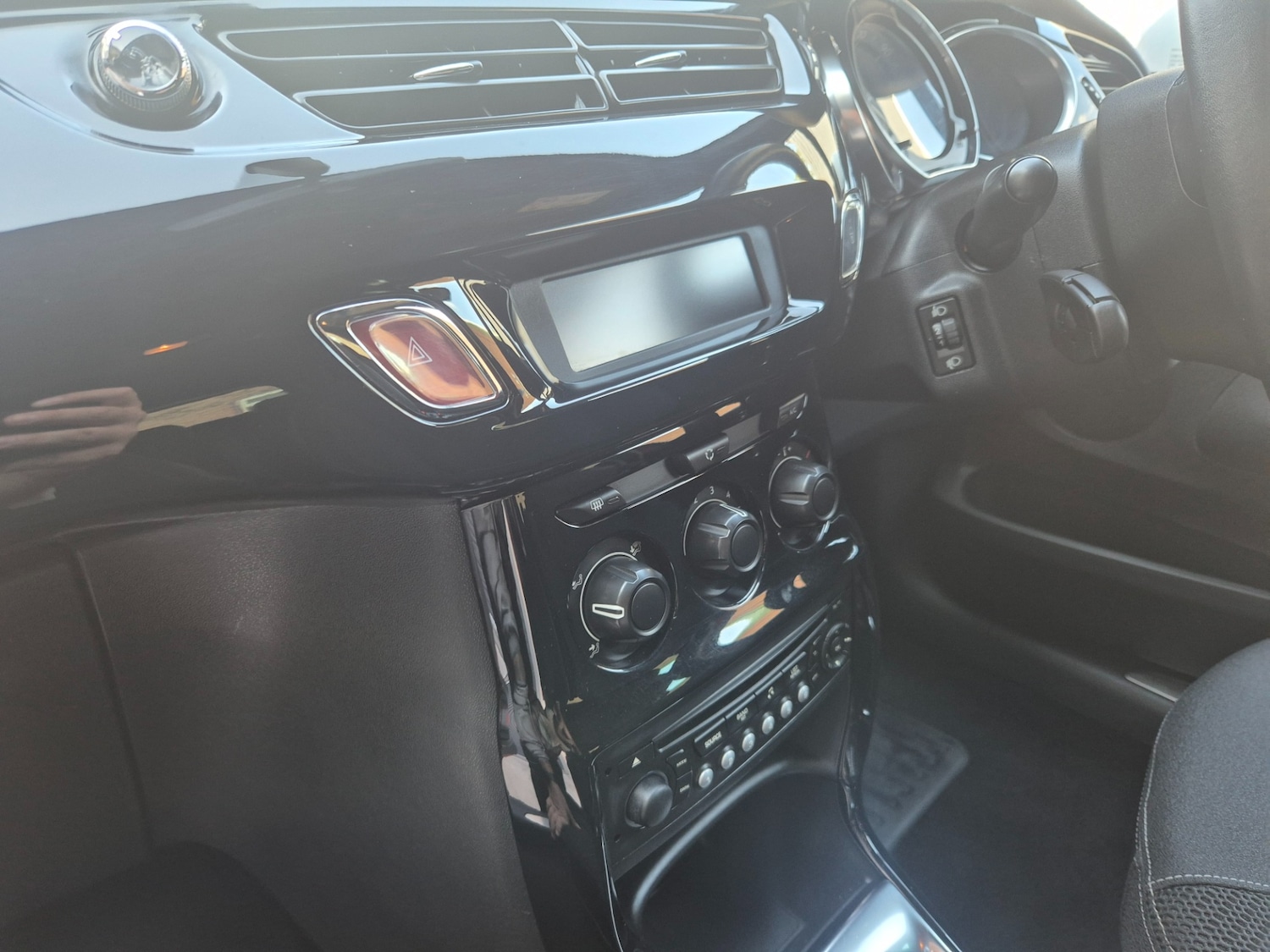 Used Citroen DS3 2013 for sale - 76129506: Photo 28