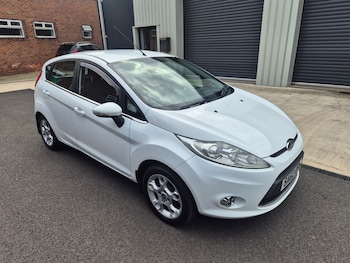 2012 (62) - 1.25 Zetec 5dr [82]