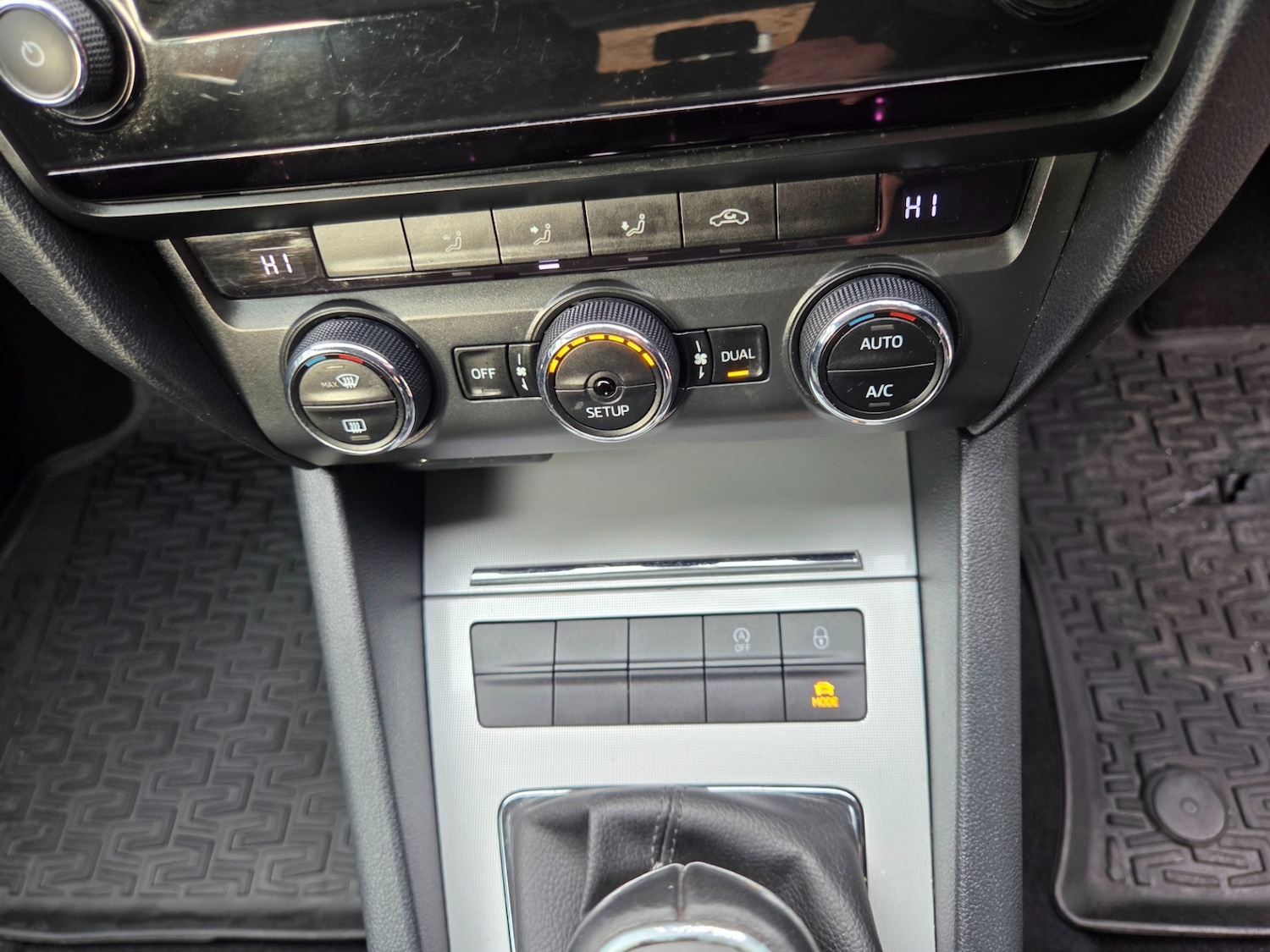 Used Skoda Octavia 2015 for sale - 77661914: Photo 25