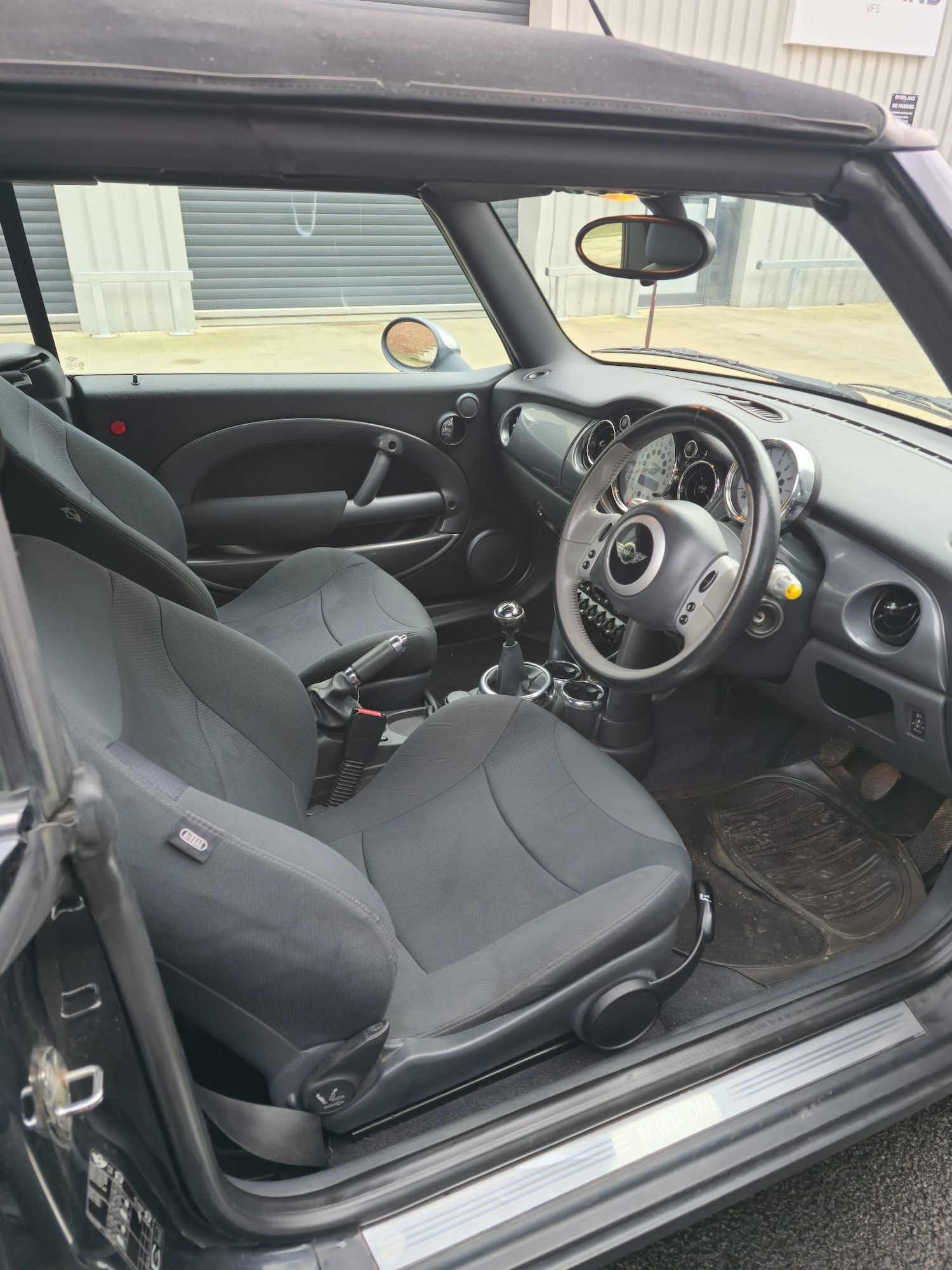 Used MINI Convertible 2007 for sale - 77360869: Photo 11