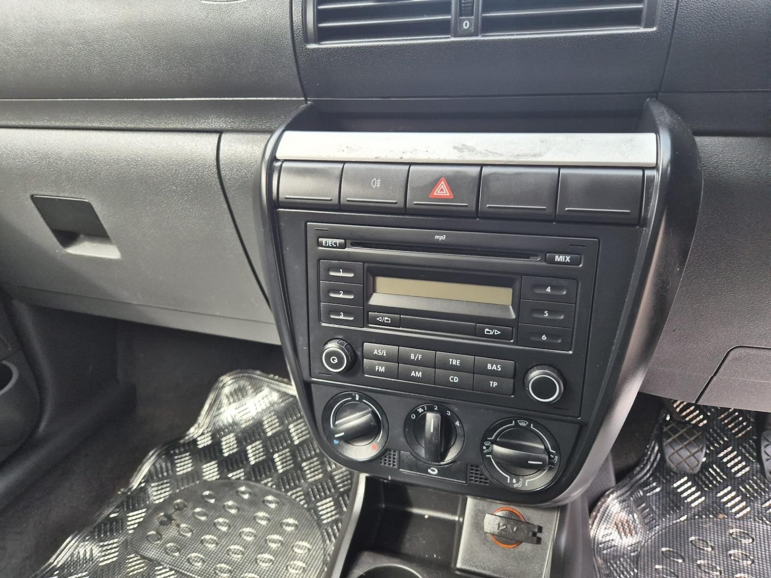 Used Volkswagen Fox 2010 for sale - 77570280: Photo 22