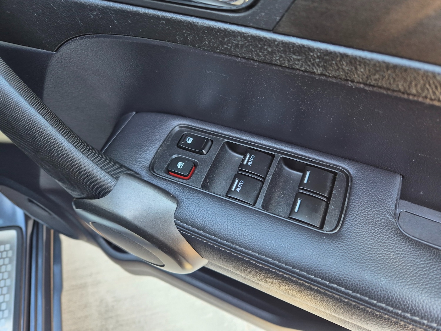 Used Honda CR-V 2010 for sale - 76128857: Photo 28