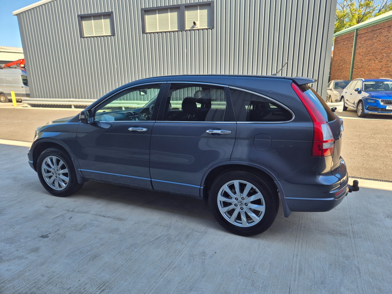 Used Honda CR-V 2010 for sale - 76128857: Photo 9