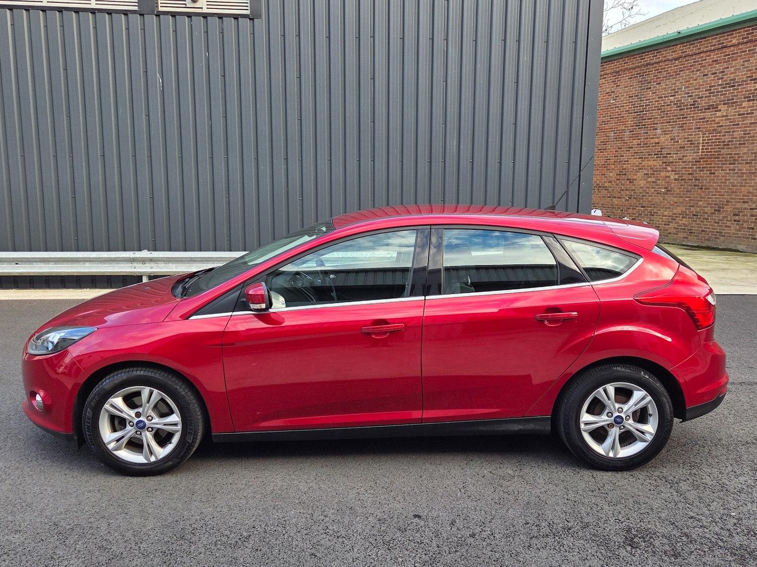 Used Ford Focus 2013 for sale - 76571962: Photo 4