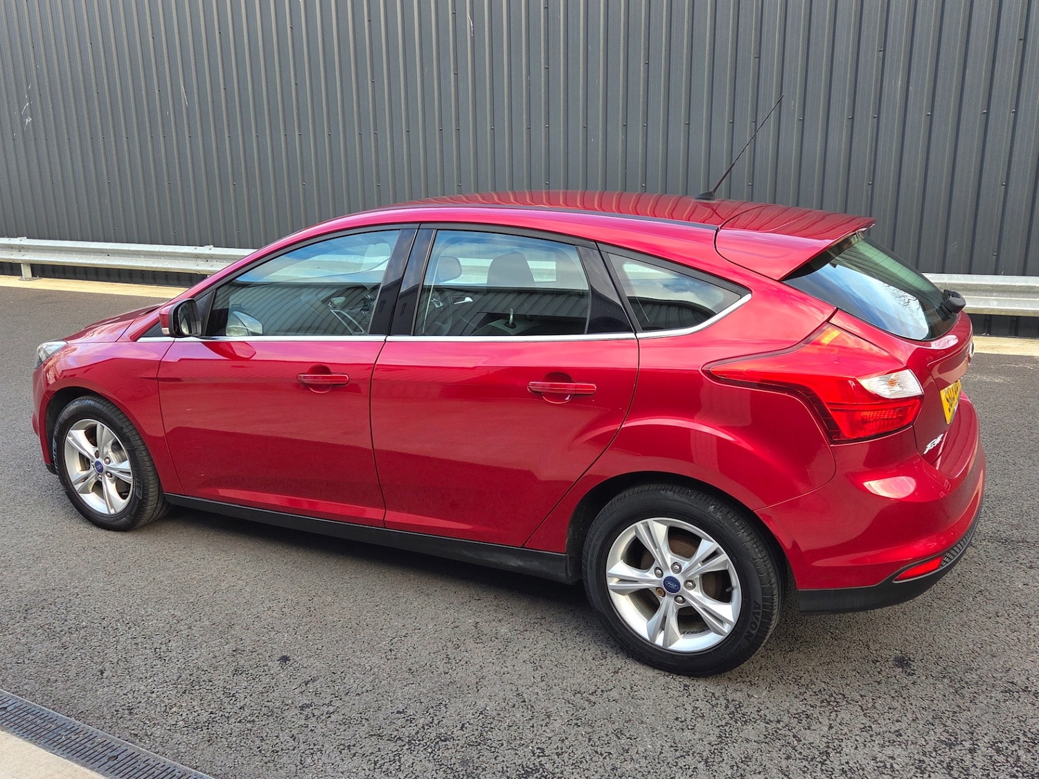 Used Ford Focus 2013 for sale - 76571962: Photo 5