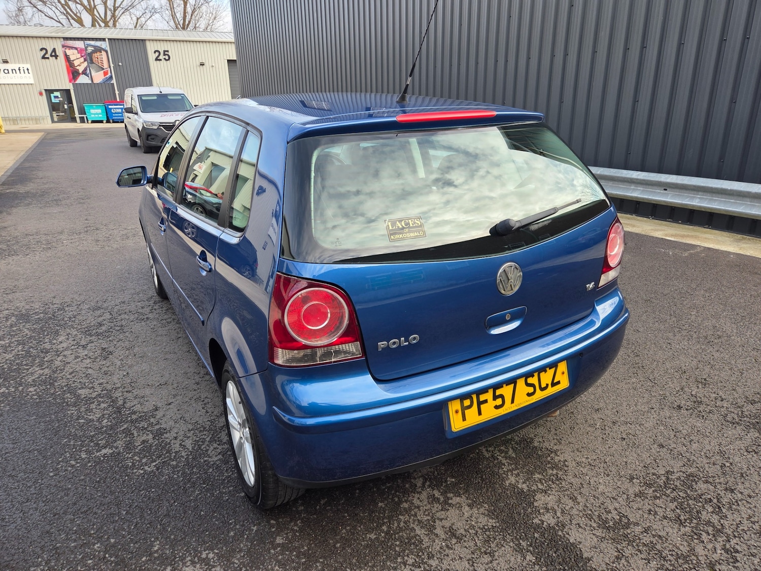 Used Volkswagen Polo 2008 for sale - 78121378: Photo 9