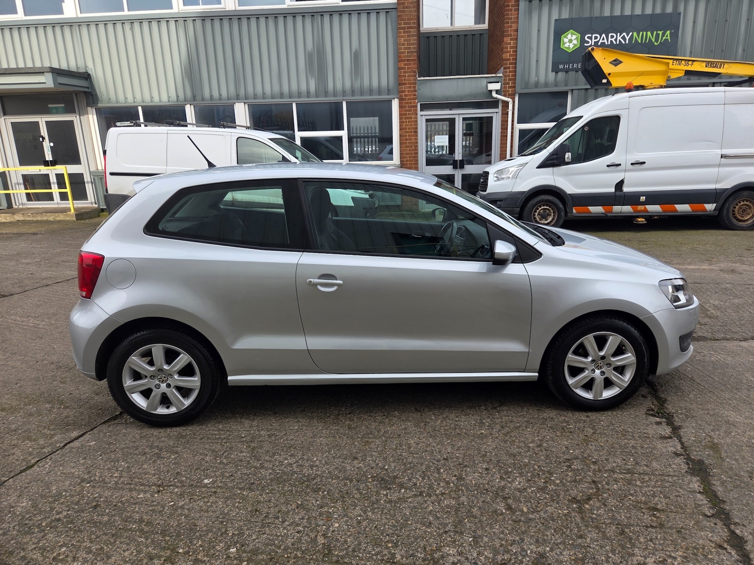 Used Volkswagen Polo 2010 for sale - 77826094: Photo 13