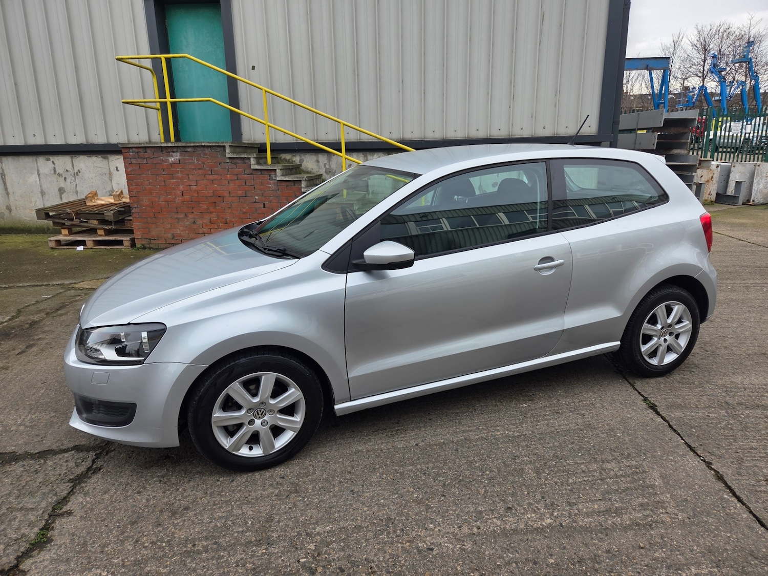 Used Volkswagen Polo 2010 for sale - 77826094: Photo 5