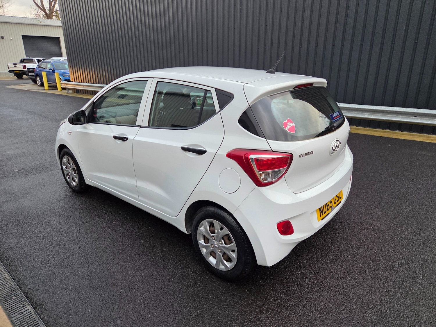 Used Hyundai i10 2015 for sale - 77826064: Photo 8