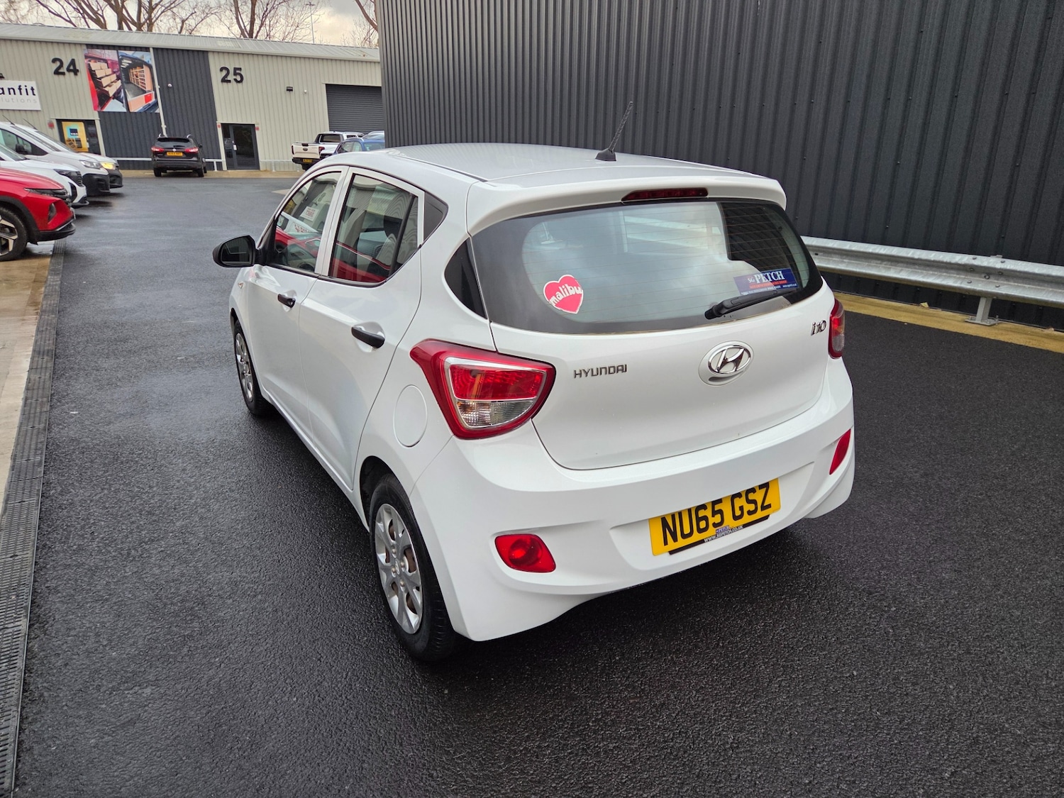Used Hyundai i10 2015 for sale - 77826064: Photo 9