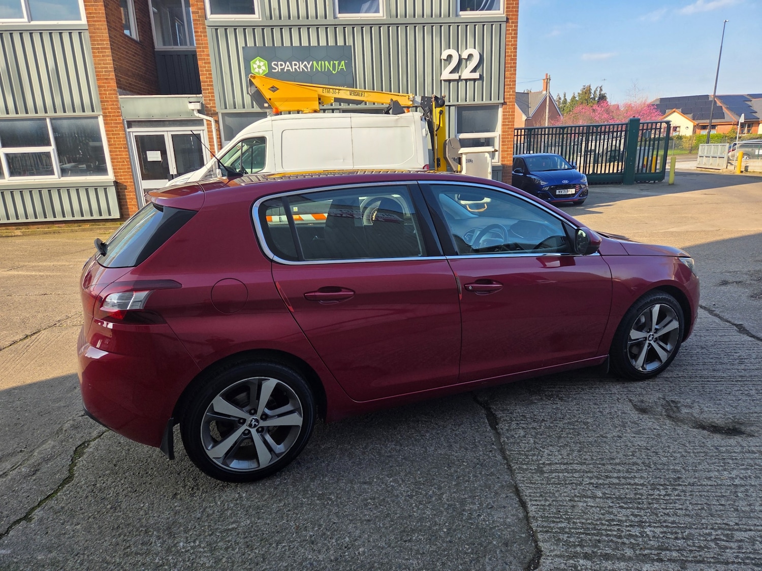 Used Peugeot 308 2015 for sale - 77826087: Photo 10