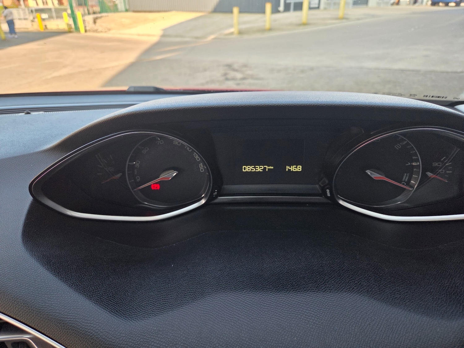 Used Peugeot 308 2015 for sale - 77826087: Photo 19