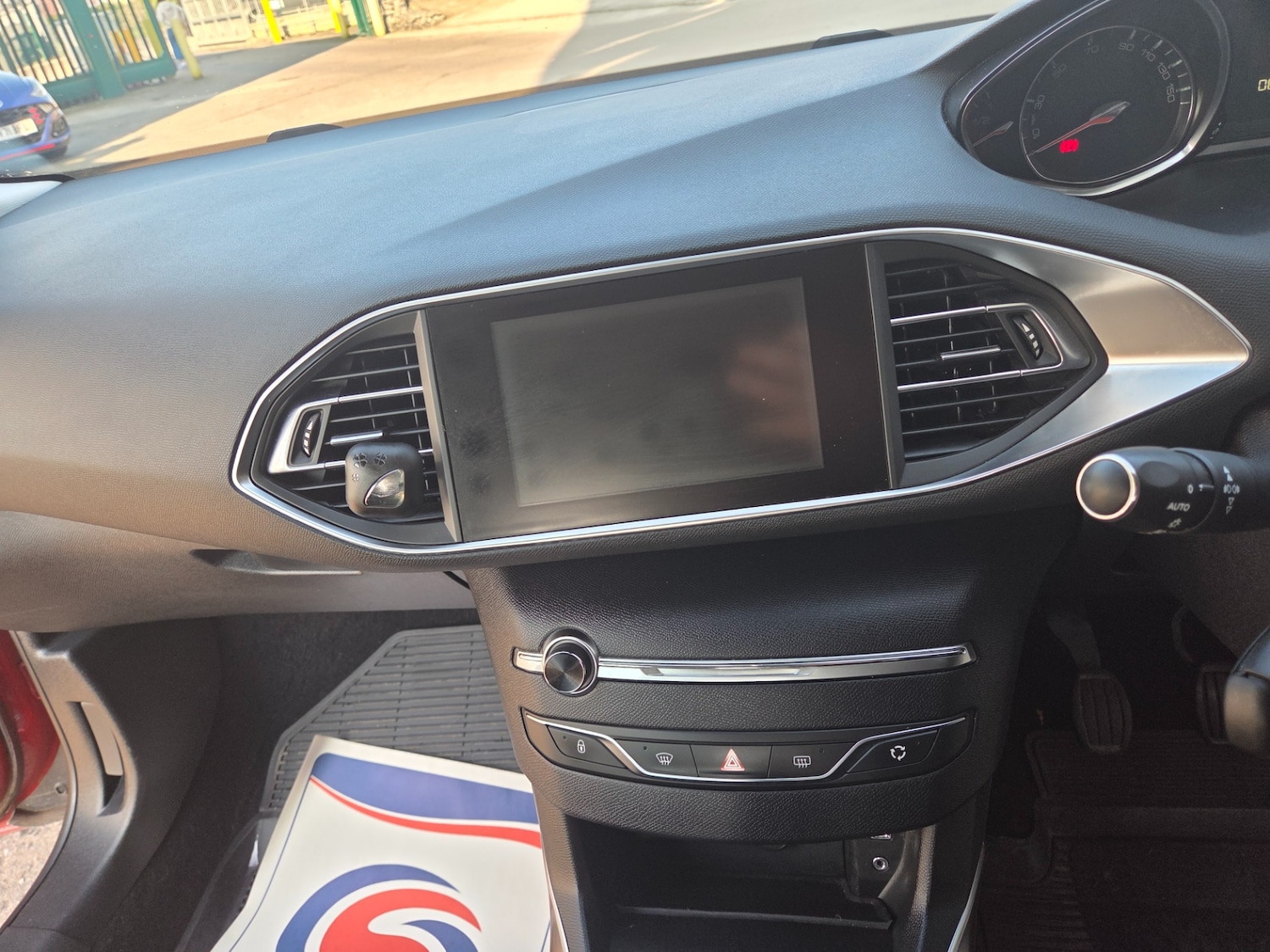 Used Peugeot 308 2015 for sale - 77826087: Photo 20