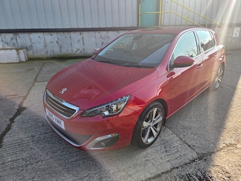 Used Peugeot 308 2015 for sale - 77826087: Photo