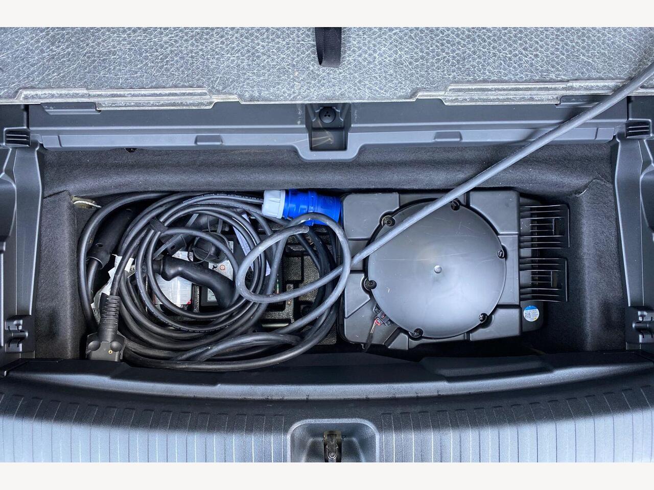 Used Audi Q6 e-tron 2025 for sale - 76679929: Photo 24