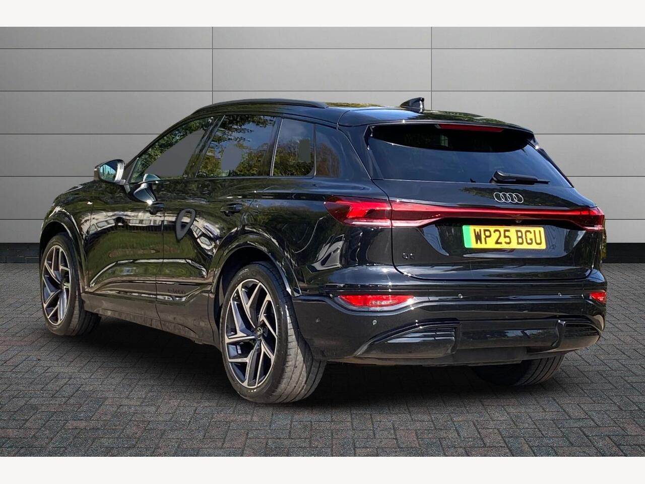 Used Audi Q6 e-tron 2025 for sale - 76679929: Photo 3