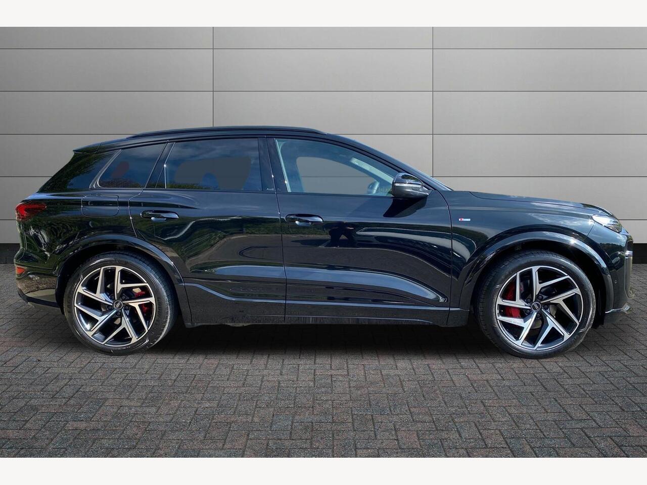 Used Audi Q6 e-tron 2025 for sale - 76679929: Photo 4