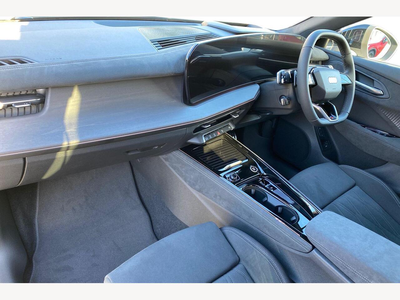 Used Audi Q3 2025 for sale - 77157665: Photo 2